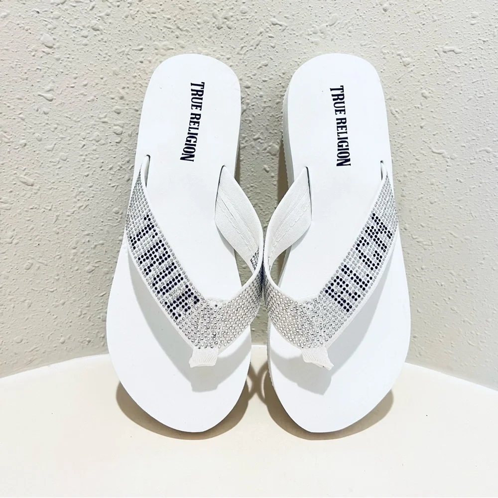True Religion Rhinestone Logo White Women’s Slides Size 8 NWT